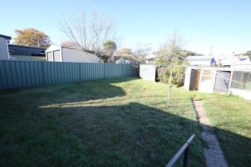 Photo - 24 Buna Street, Orange NSW 2800 - Image 8
