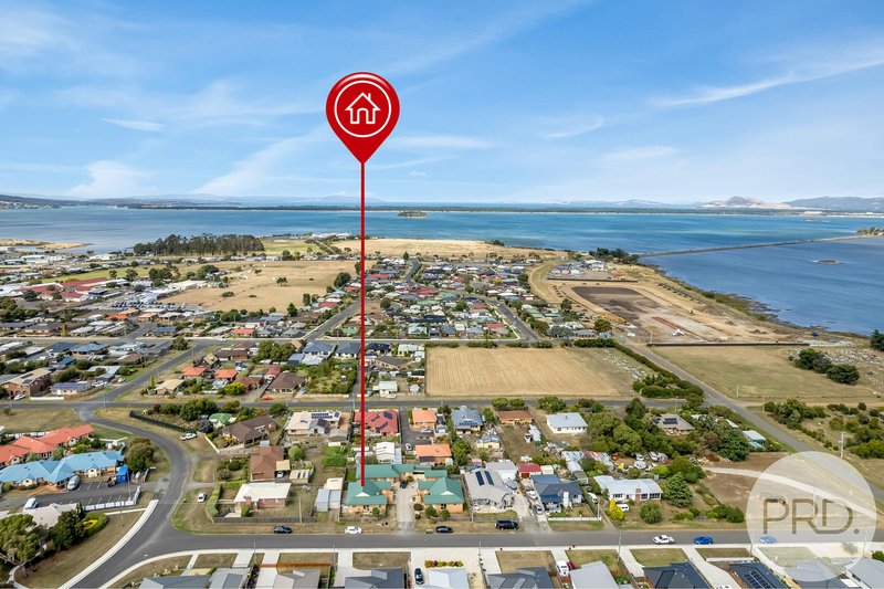 Photo - 2/4 Burnett Street, Sorell TAS 7172 - Image 2