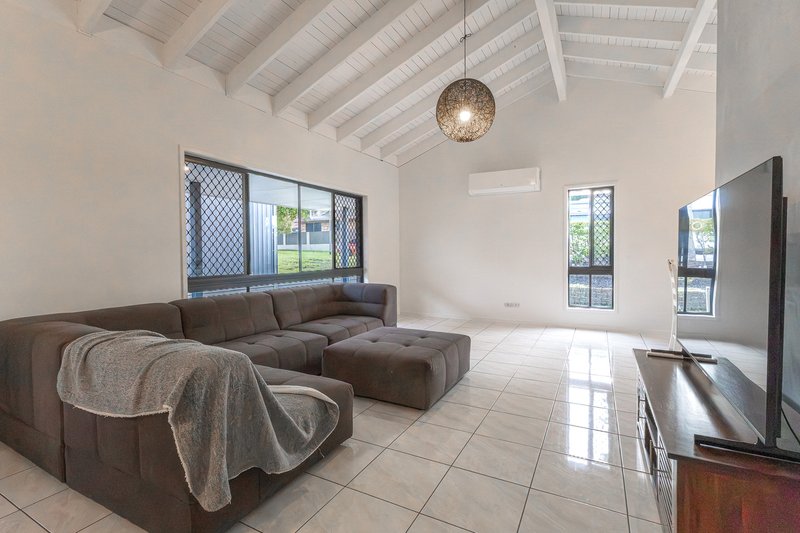 Photo - 24 Bursaria Street, Algester QLD 4115 - Image 2