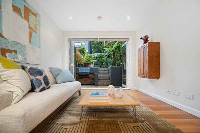 Photo - 24 Burton Street, Glebe NSW 2037 - Image 2