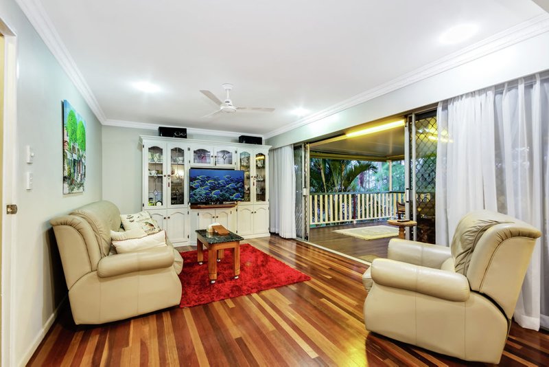 Photo - 24 Caesar Road, Ferny Hills QLD 4055 - Image 6