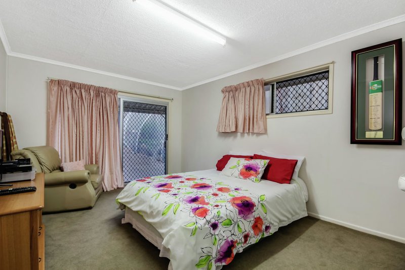 Photo - 24 Caesar Road, Ferny Hills QLD 4055 - Image 7