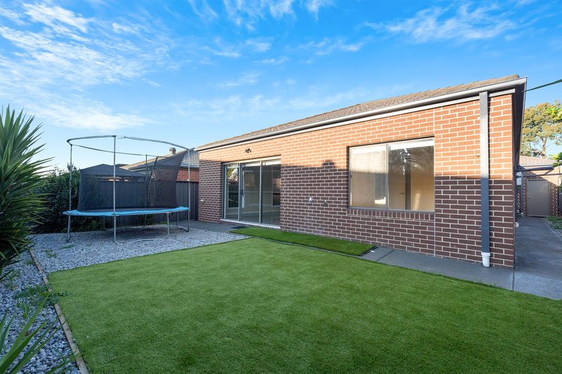 Photo - 24 Calibre Avenue, Craigieburn VIC 3064 - Image 15