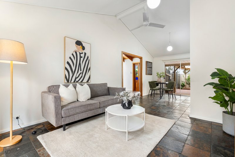 Photo - 24 Callitris Avenue, Surrey Downs SA 5126 - Image 8