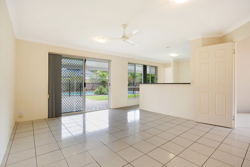 Photo - 24 Camberwell Circuit, Robina QLD 4226 - Image 3