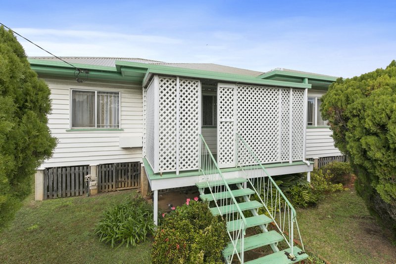 24 Cameron Parade, Wynnum QLD 4178