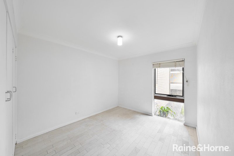 Photo - 2/4 Campbell Place, Nowra NSW 2541 - Image 7