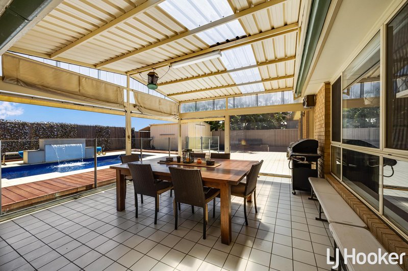 Photo - 24 Carlyon Close, Melton West VIC 3337 - Image 6