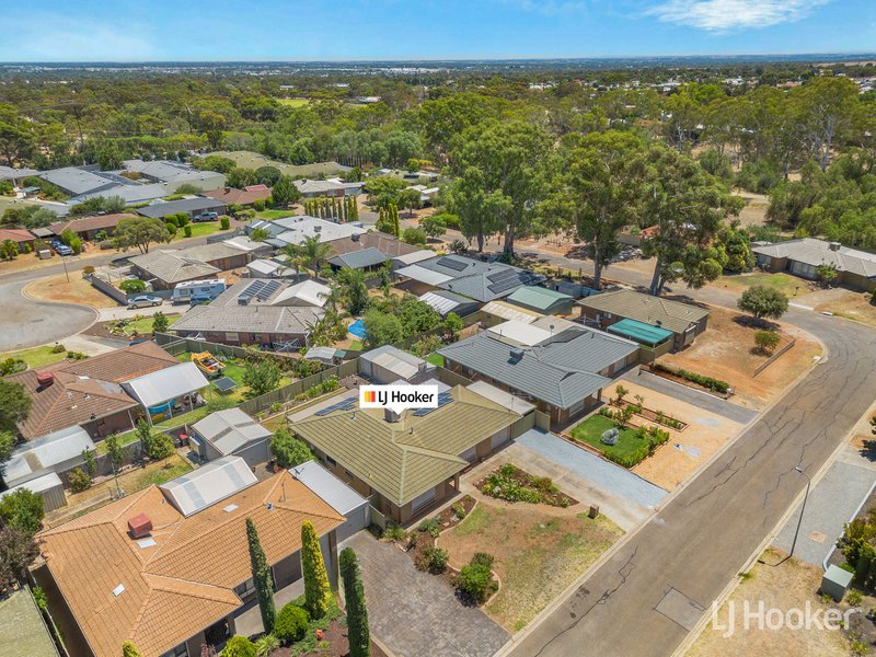 Photo - 24 Carob Crescent, Craigmore SA 5114 - Image 24