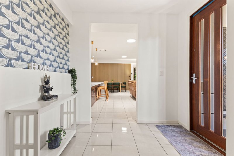 Photo - 24 Caspian Parade, Warner QLD 4500 - Image 7