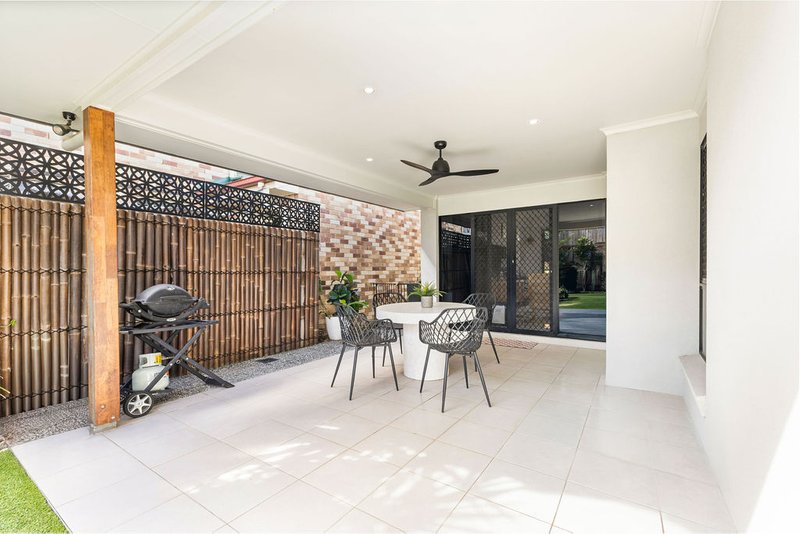Photo - 24 Caspian Parade, Warner QLD 4500 - Image 14