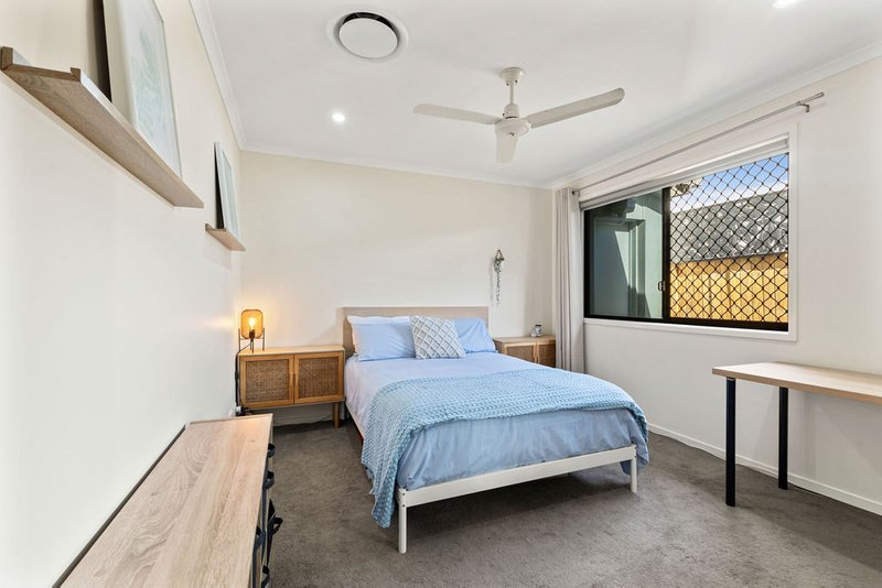 Photo - 24 Caspian Parade, Warner QLD 4500 - Image 23