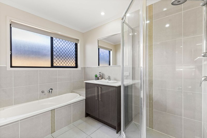 Photo - 24 Caspian Parade, Warner QLD 4500 - Image 25