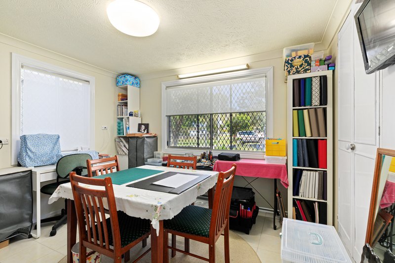 Photo - 24 Catalina Street, Loganlea QLD 4131 - Image 17