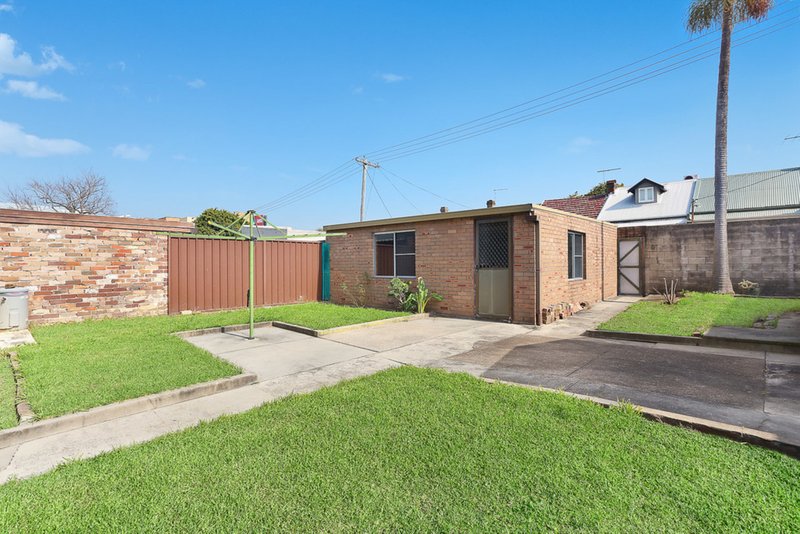 Photo - 24 Catherine Street, Leichhardt NSW 2040 - Image 3