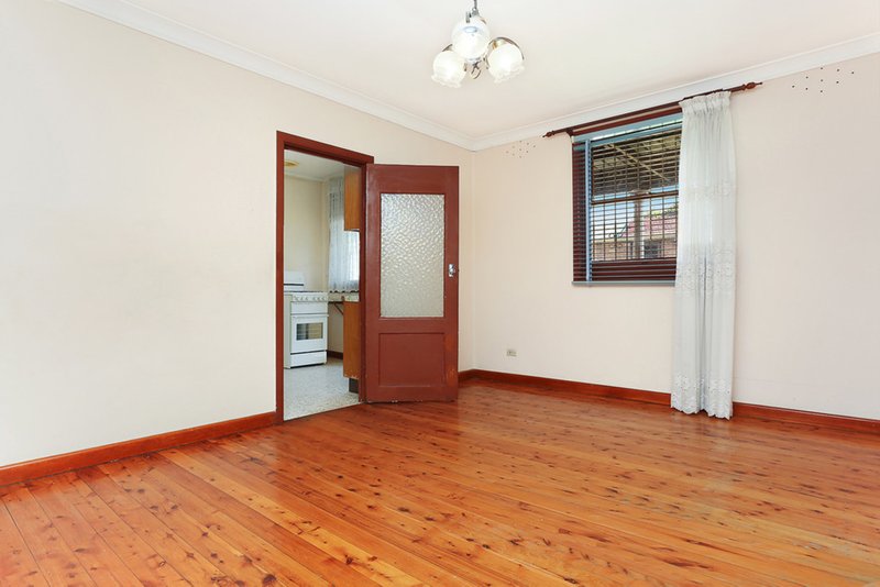 Photo - 24 Catherine Street, Leichhardt NSW 2040 - Image 5