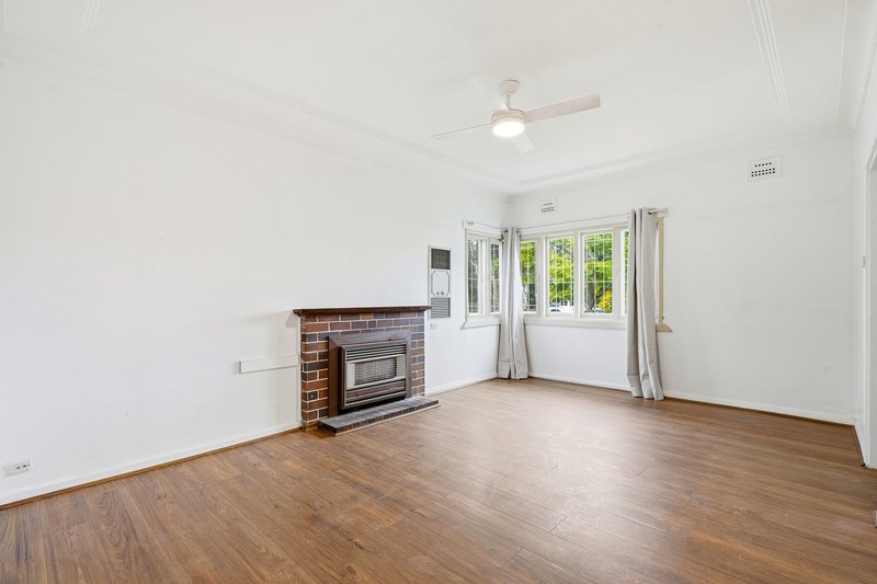 Photo - 24 Cecilia Street, Toongabbie NSW 2146 - Image 3