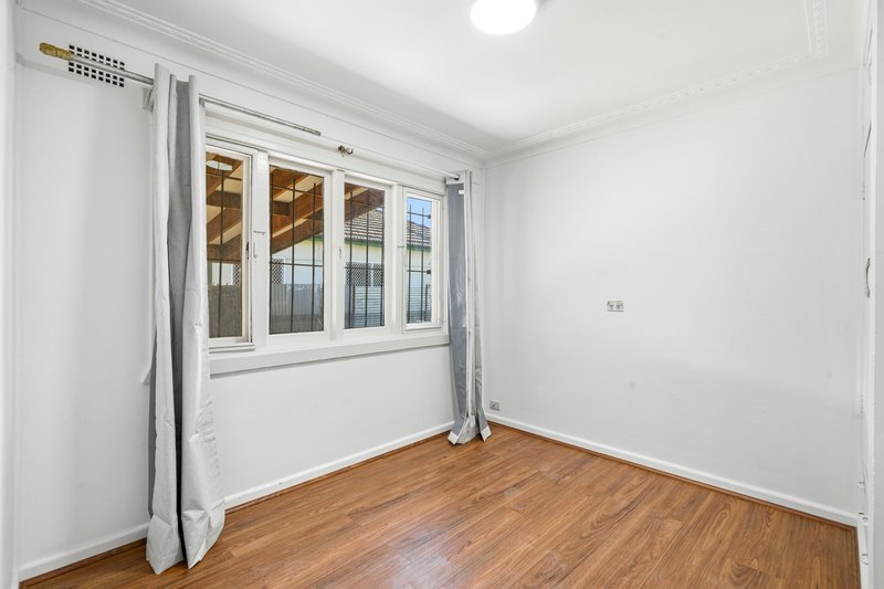 Photo - 24 Cecilia Street, Toongabbie NSW 2146 - Image 8