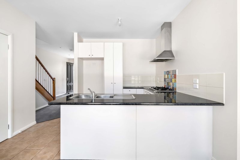 Photo - 24 Chambers Street, Coburg VIC 3058 - Image 2