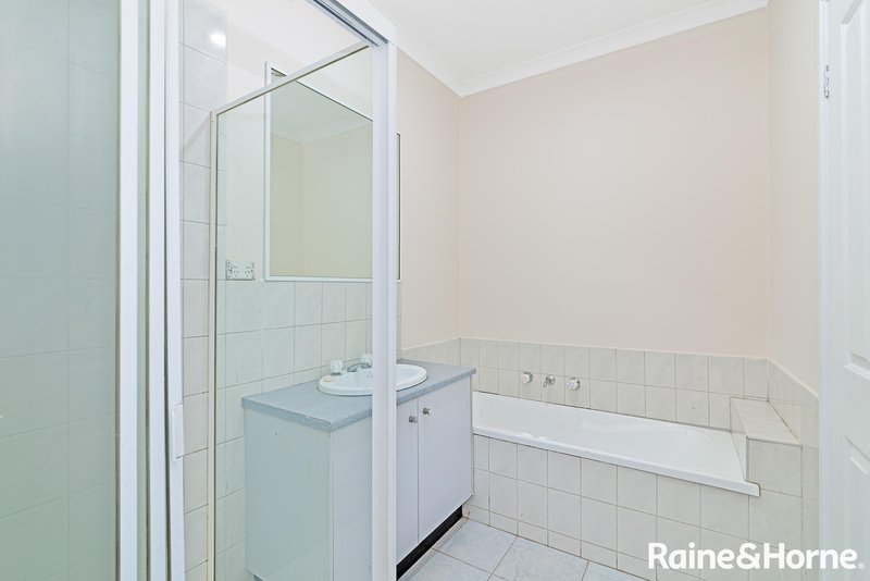 Photo - 24 Charles Street, St Albans VIC 3021 - Image 7