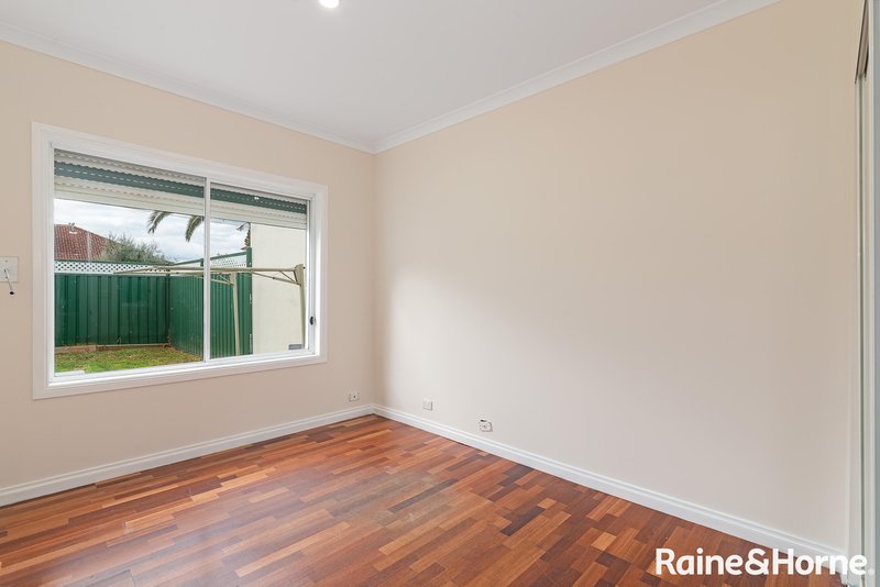 Photo - 24 Charles Street, St Albans VIC 3021 - Image 9