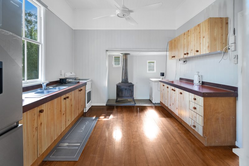 Photo - 24 Charlotte Street, Blackstone QLD 4304 - Image 6