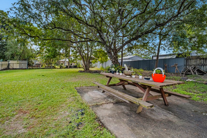 Photo - 24 Charlotte Street, Blackstone QLD 4304 - Image 13