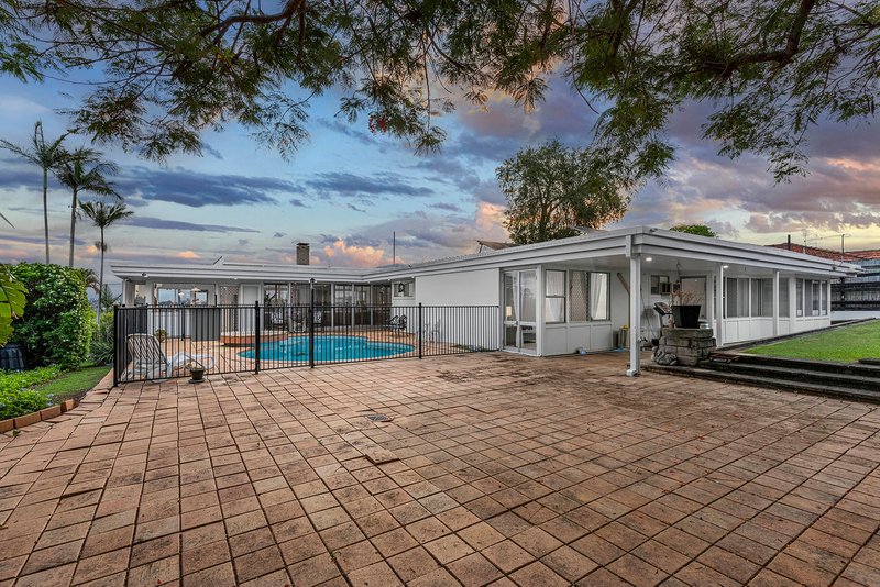 Photo - 24 Chartwell Street, Aspley QLD 4034 - Image 20