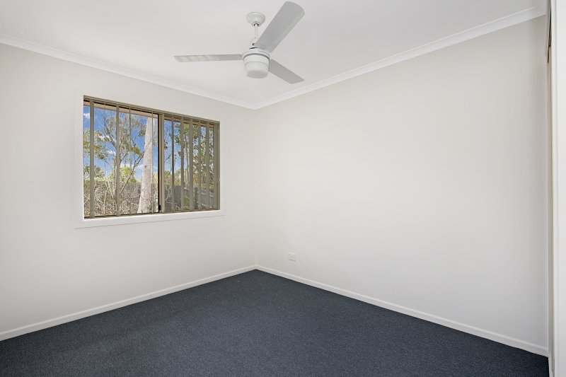 Photo - 2/4 Cherbourg Court, Petrie QLD 4502 - Image 4