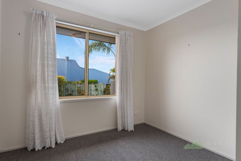 Photo - 24 Cherrington Crescent, Boonah QLD 4310 - Image 5