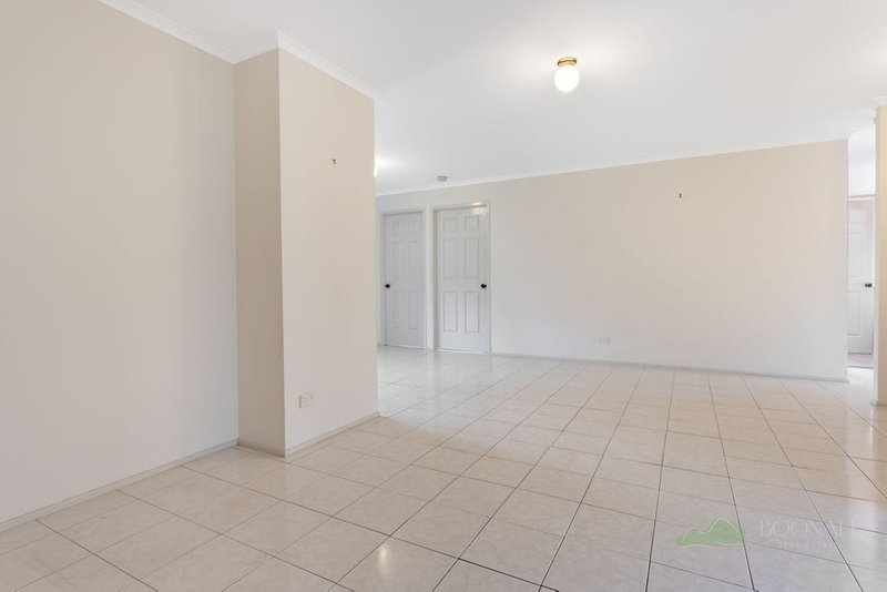 Photo - 24 Cherrington Crescent, Boonah QLD 4310 - Image 9