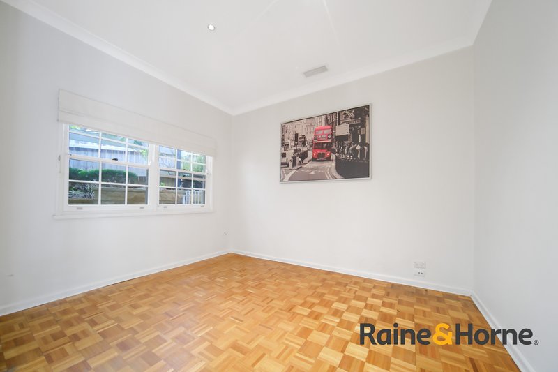 Photo - 24 Cherrybrook Road, West Pennant Hills NSW 2125 - Image 9