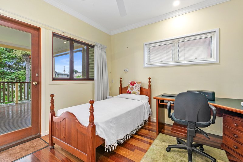 Photo - 24 Chestnut Street, Wynnum QLD 4178 - Image 17