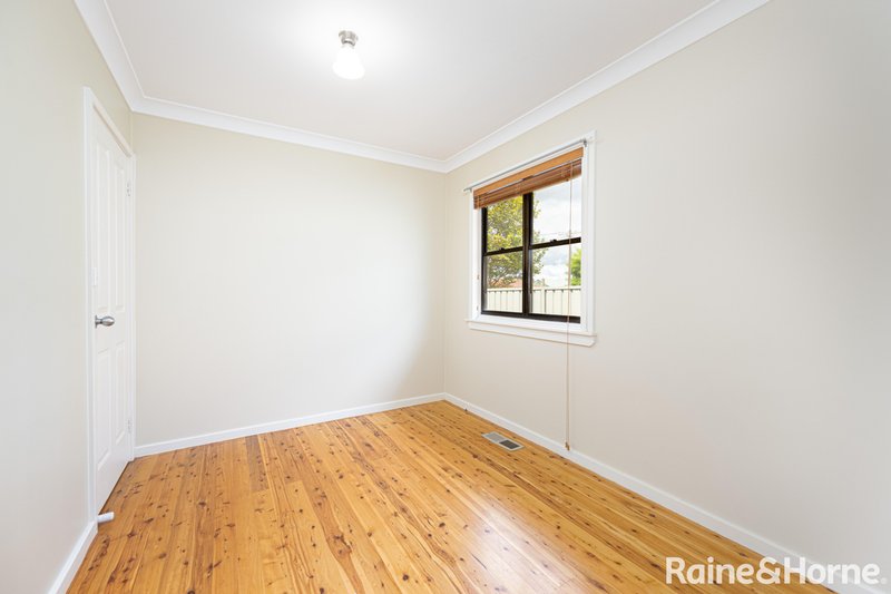 Photo - 24 Chisholm St , Goulburn NSW 2580 - Image 5