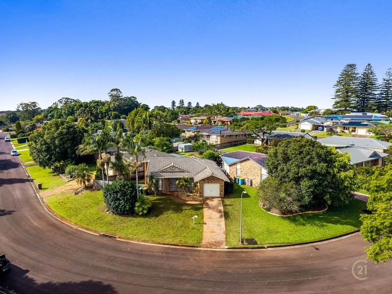 Photo - 2/4 Clare Street, Alstonville NSW 2477 - Image 16