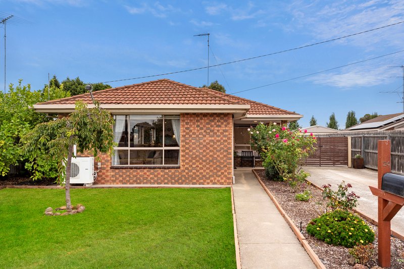 24 Coleraine Crescent, Corio VIC 3214