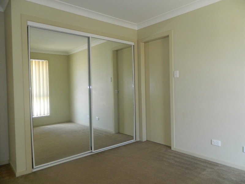 Photo - 24 Collins Street, Collingwood Park QLD 4301 - Image 7