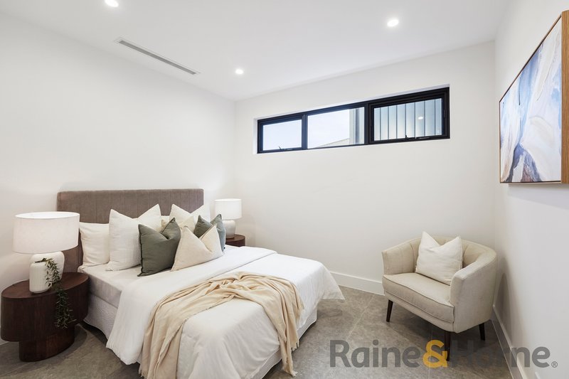 Photo - 24 Commelina Avenue, Denham Court NSW 2565 - Image 16