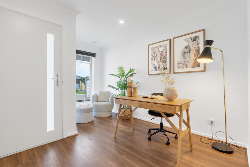 Photo - 24 Constable Street, Beveridge VIC 3753 - Image 3