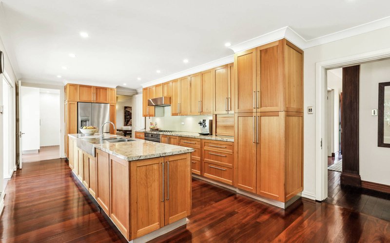 Photo - 24 Coolong Road, Vaucluse NSW 2030 - Image 2