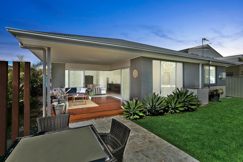 Photo - 24 Coolum Parkway, Shell Cove NSW 2529 - Image 2