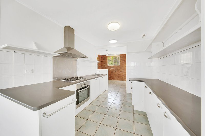 Photo - 24 Coon Street, South Gladstone QLD 4680 - Image 3