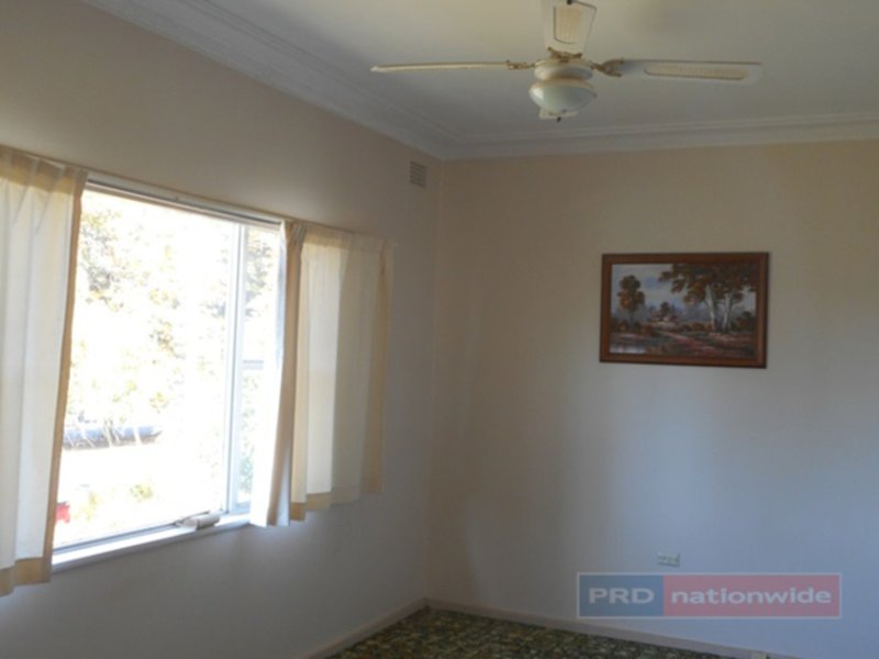 Photo - 24 Coorabel Avenue, Batlow NSW 2730 - Image 4