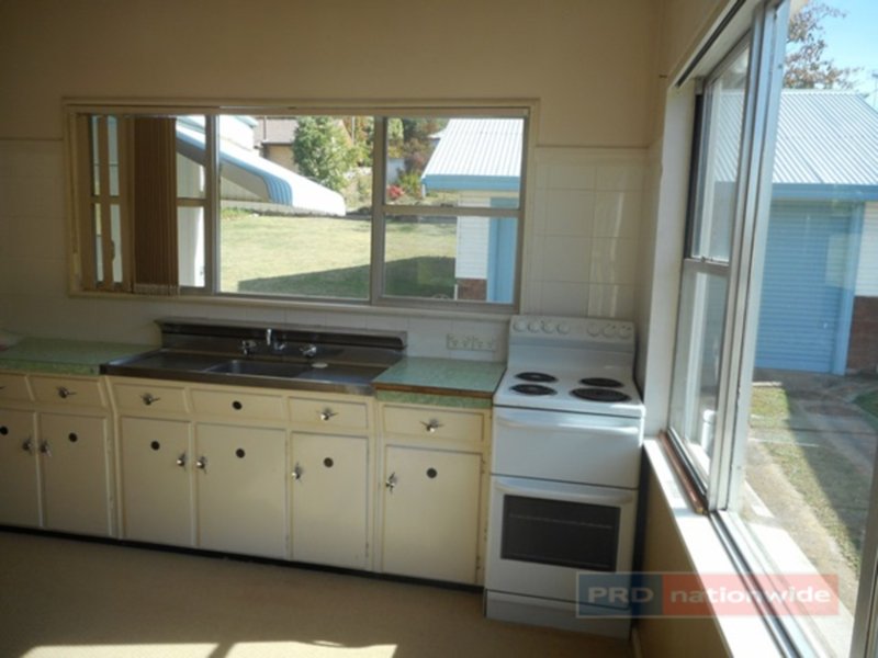 Photo - 24 Coorabel Avenue, Batlow NSW 2730 - Image 13