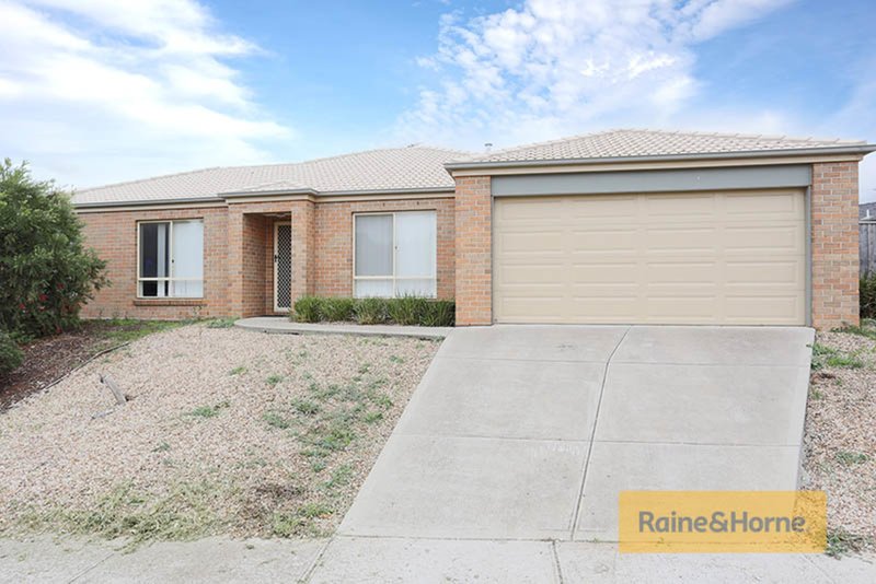 24 Cootamundra Circuit, Melton West VIC 3337