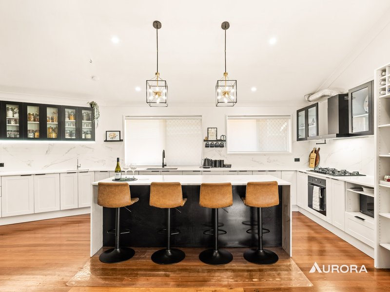 Photo - 24 Copenhagen Street, Wishart QLD 4122 - Image 3