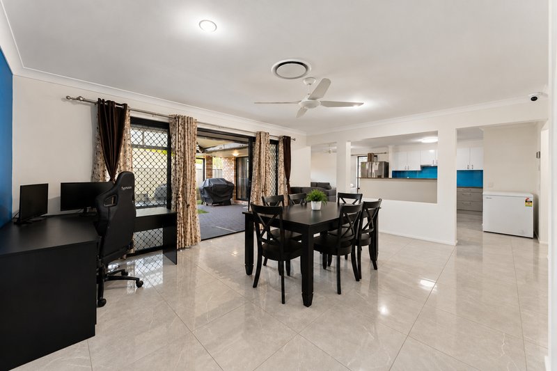 Photo - 24 Copper Crescent, Griffin QLD 4503 - Image 6