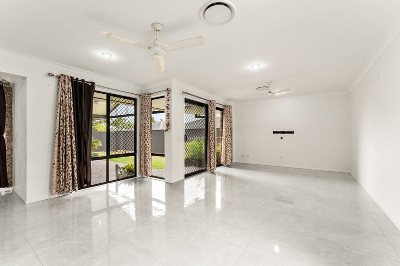 Photo - 24 Copper Crescent, Griffin QLD 4503 - Image 8
