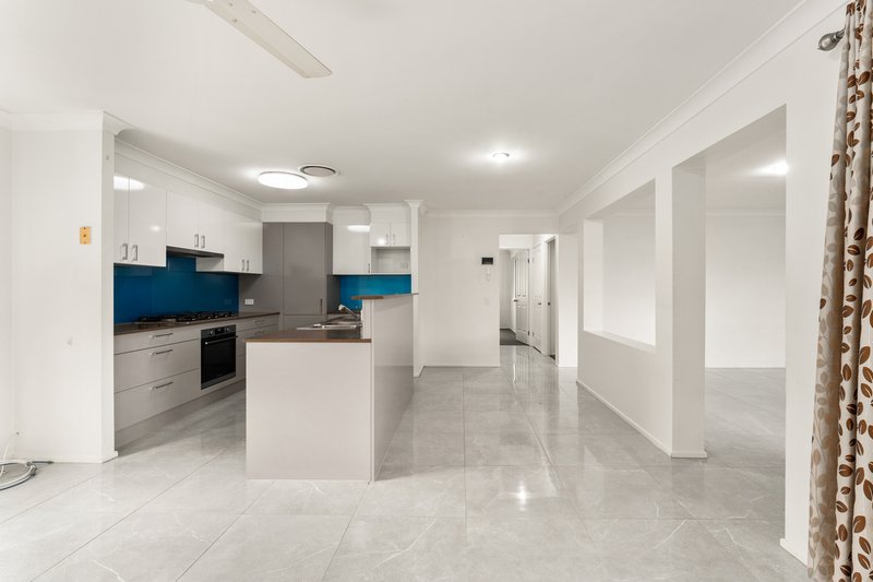 Photo - 24 Copper Crescent, Griffin QLD 4503 - Image 10