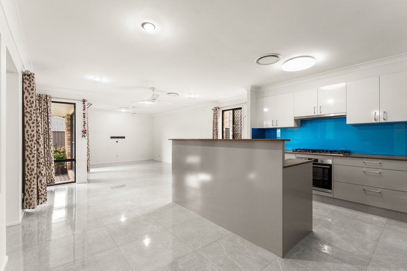 Photo - 24 Copper Crescent, Griffin QLD 4503 - Image 12